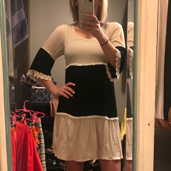 Summer dress, keyhole sleeves - Picture 2 of 4